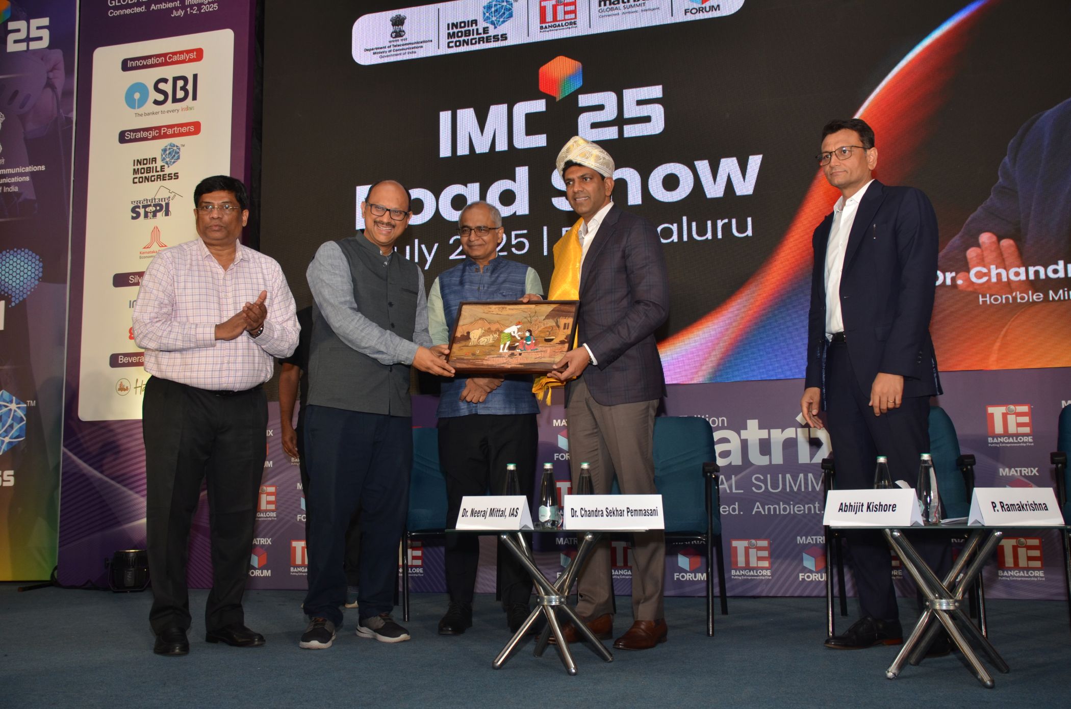आईएमसी 2025 ने गति बढ़ाई; अग्रणी स्टार्टअप और डेवलपर प्रोग्राम्स की घोषणा की