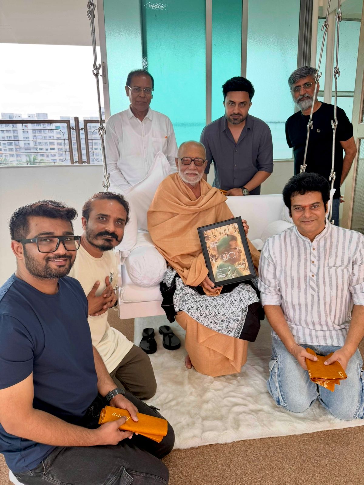 ‘जीव’फिल्म को प्राप्त हुए पूज्य श्री मोरारी बापू के आशीर्वाद