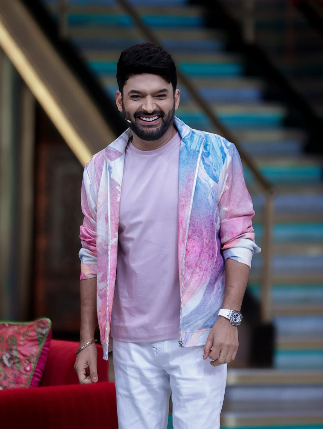 कपिल शर्मा की घर वापसी: कॉमेडी किंग कलर्स पर लौटे, और ‘लाफ्टर शेप्स अनलिमिटेड एंटरटेनमेंट’ के धमाकेदार मज़े और अफरा-तफरी का बने हिस्सा