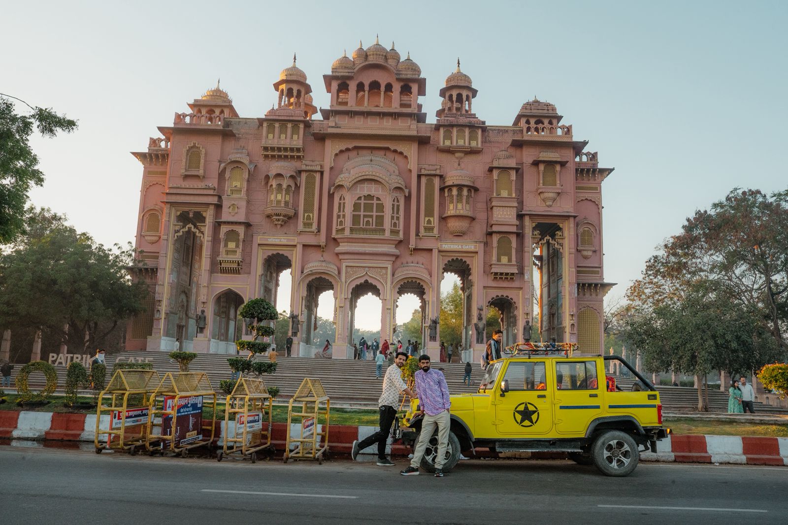 सीकर से जयपुर तक गूंजा ‘मोखन वाहिनी 2’ का ज़ोरदार प्रमोशन, राजस्थान की सबसे बड़ी कॉमेडी फिल्म का मेगा सिटी टूर