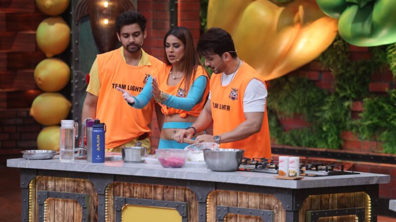 कुकिंग का 20-20 आ गया! कलर्स का ‘लाफ्टर शेफ्स अनलिमिटेड एंटरटेनमेंट’ लेकर आया है शेफ्स प्रीमियर लीग आपके स्क्रीन पर