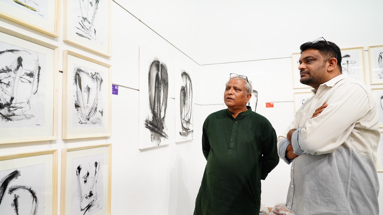 कलाकार राजेंद्र कडिया का सोलो एक्ज़ीबिशन “फेससरफेस : पेंटिंग एज़ प्रोसेस’ का अहमदाबाद में भव्य आयोजन