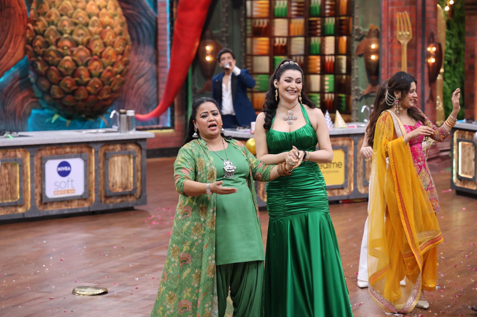 शलिनी पासी ने कलर्स के ‘लाफ्टर शेफ्स अनलिमिटेड एंटरटेनमेंट’ पर शानदार जीवन जीने की कला का राज़ छेड़ा