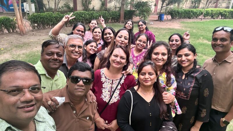 जय सोमनाथ स्कूल, मणिनगर के पूर्व छात्रों का 30 साल बाद पुनर्मिलन समारोह आयोजित