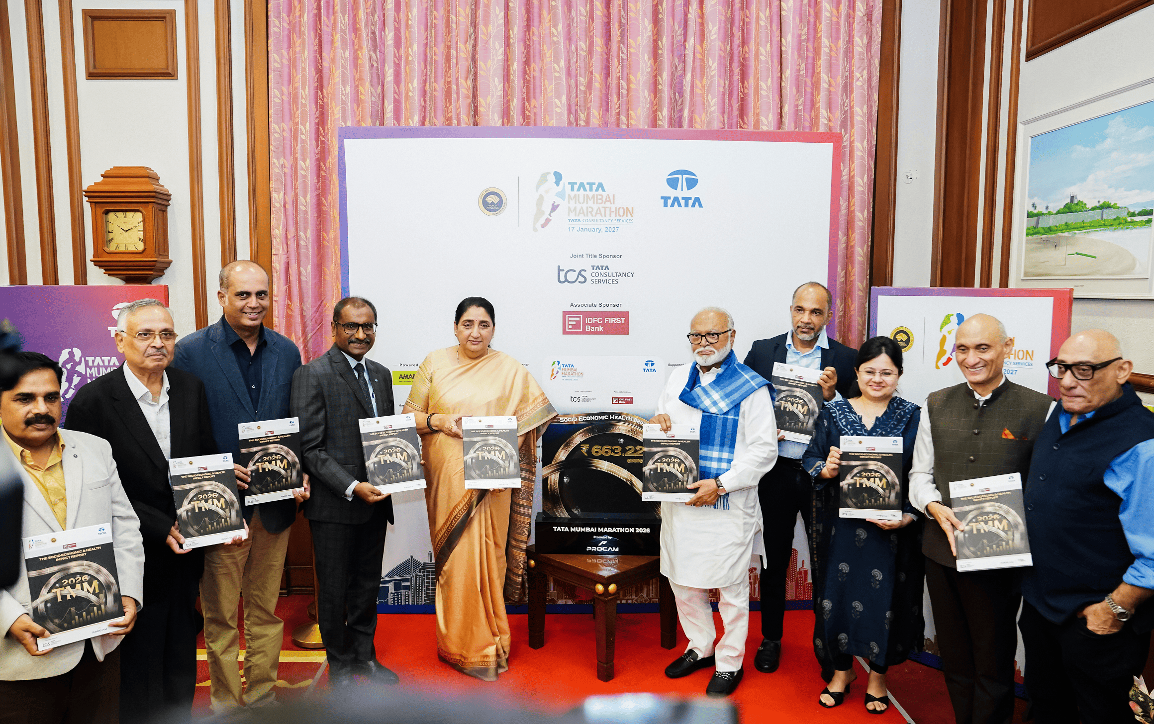 महाराष्ट्र उपमुख्यमंत्री श्रीमती सुनेत्रा अजीत पवार ने टाटा मुंबई मैराथन 2026 सामाजिक-आर्थिक और स्वास्थ्य प्रभाव रिपोर्ट का अनावरण किया