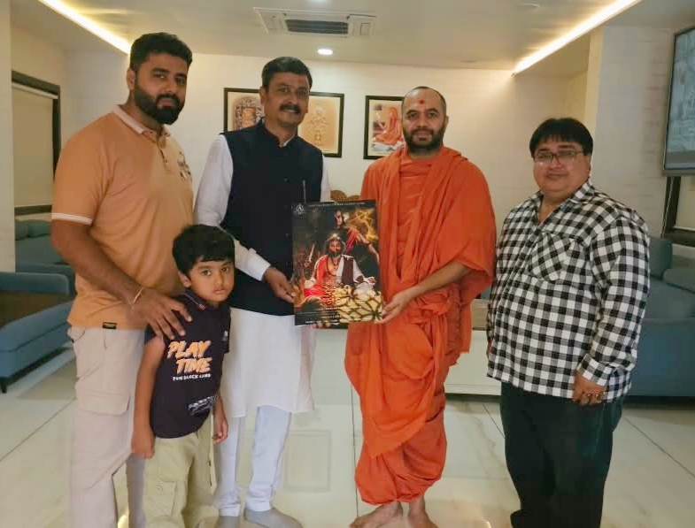 श्री कष्टभंजन देव सारंगपुर धाम में पहली गुजराती पैन-इंडिया फिल्म ‘श्री केसरी नंदन’ के फर्स्ट लुक पोस्टर का दिव्य अनावरण